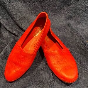 Minnetonka Moccasin shoes